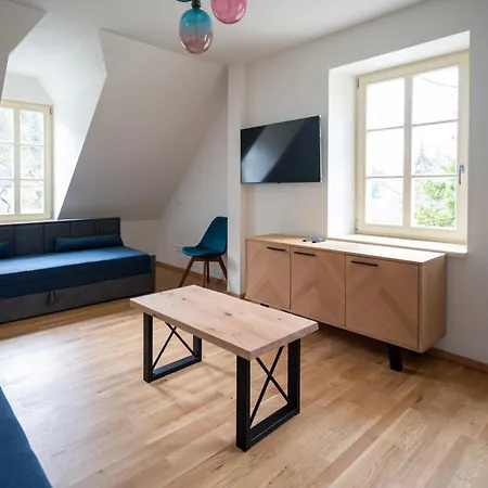 - Lesni Brana Apartment *